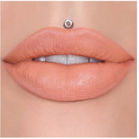 BASIC HTML New in Box Jeffree Star Velvet Trap Lipstick peachy nude - Picture 1 of 8